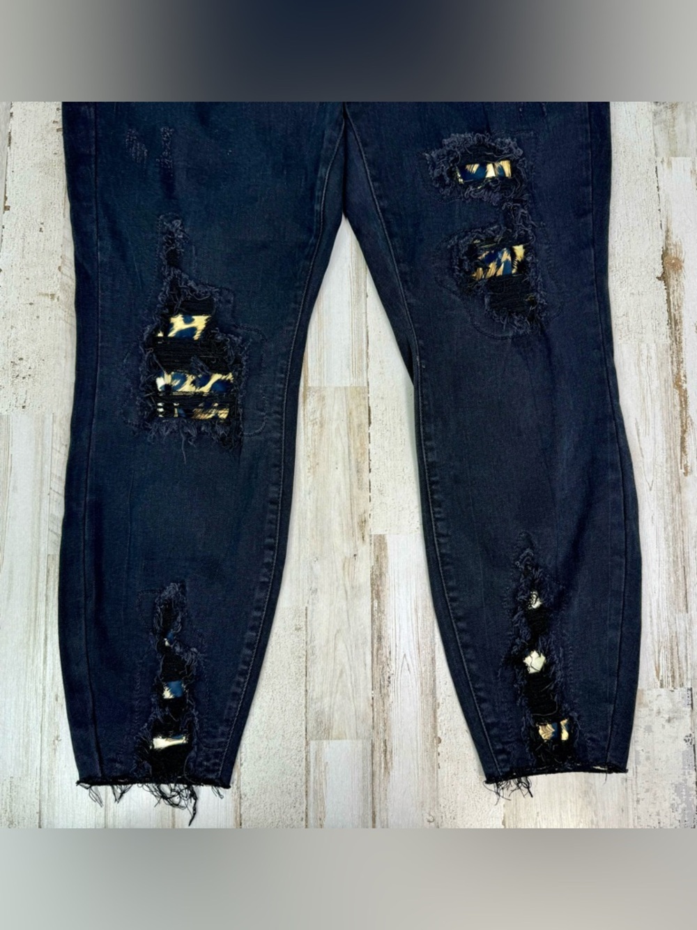 Judy Blue Jeans Womens 14W Black High Rise Distressed Leopard Print Skinny - Picture 3 of 12